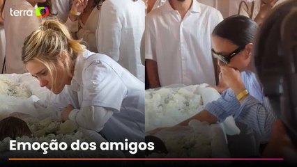 Amigas próximas, Carol Dieckmmann e Ivete choram durante velório de Preta Gil