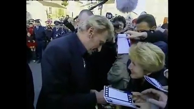 Johnny Hallyday - Interview au Festival de Cognac (France 3 Poitou-Charentes - 9 Avril 2004)