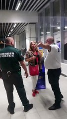 Mulher impedida de embarcar em voo na Bulgária