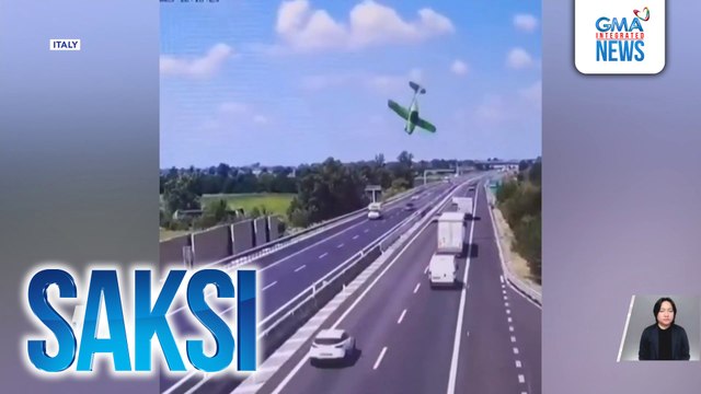 2 patay, 3 sugatan sa pagbagsak ng eroplano sa highway | Saksi