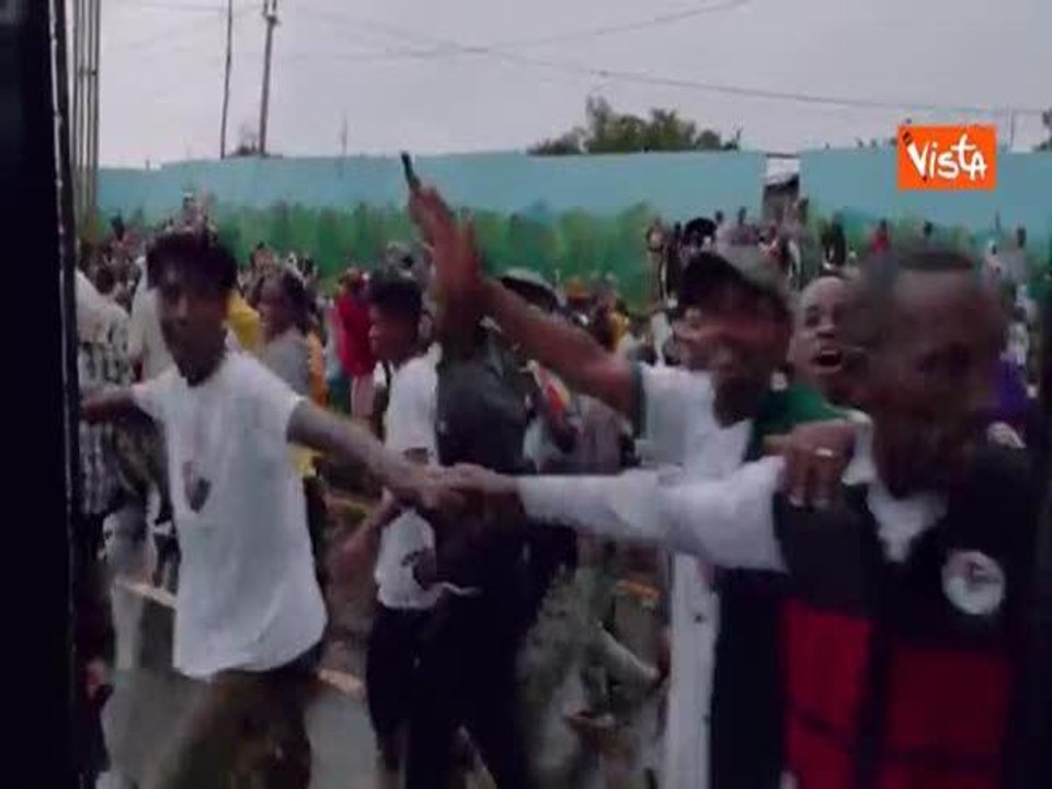 La premier accolta a Jimma in Etiopia dagli abitanti: "Meloni, Meloni"