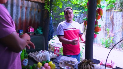 Escondia la carne debajo del arroz  para que su esposo tocara menos que ella    LA SOCIA 15