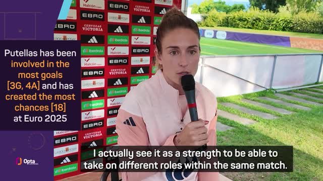Putellas happy 'to take on different roles' for Spain