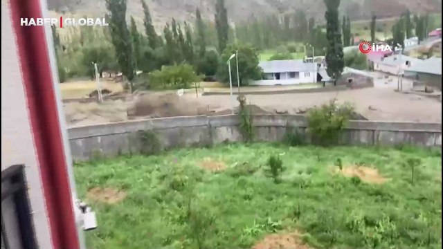 Felaket kamerada: Kars'ta selin geliş anı böyle kaydedildi