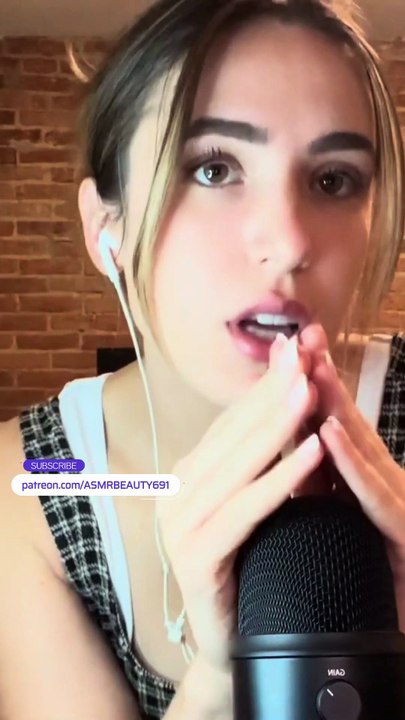 ASMR _ Aggressive Tapping, Whispers أصوات ASMR المُرضية والمريحة