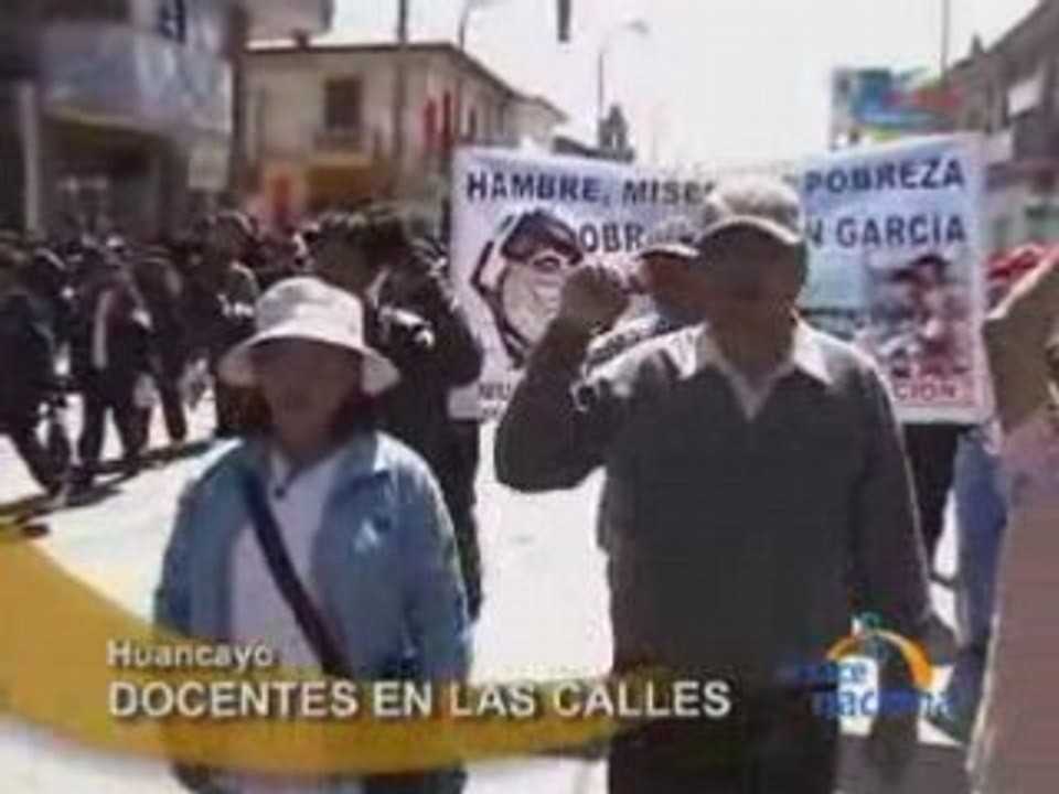 DOCENTES EN LAS CALLES_HUANCAYO