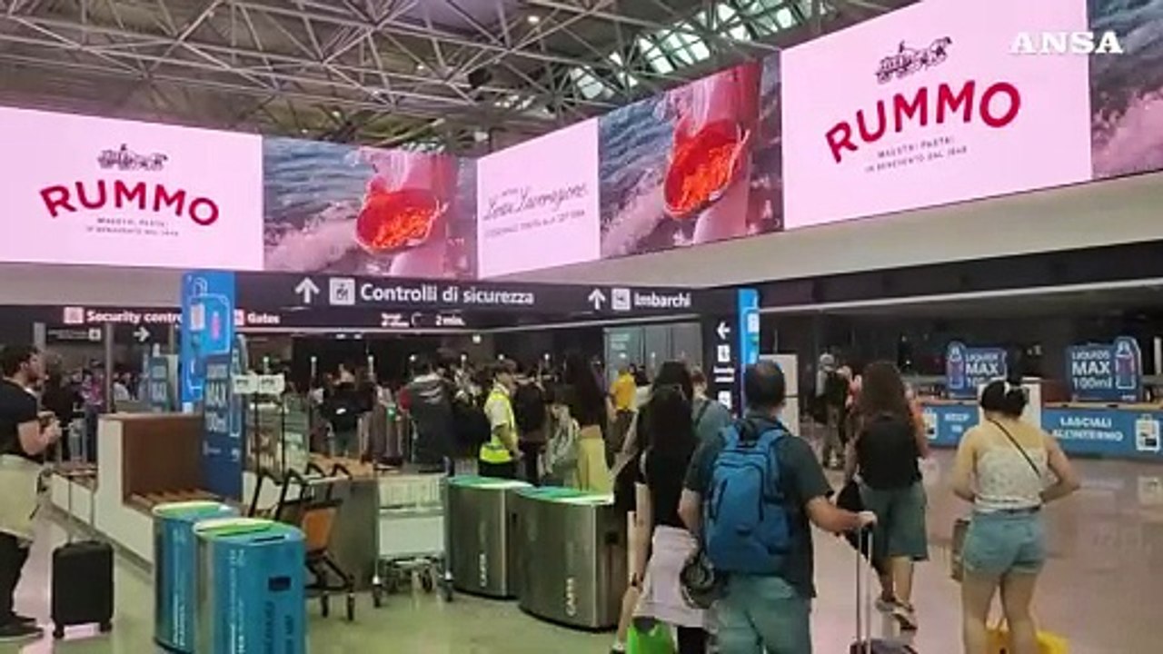 Via libera liquidi bagaglio a mano,passeggeri soddisfatti