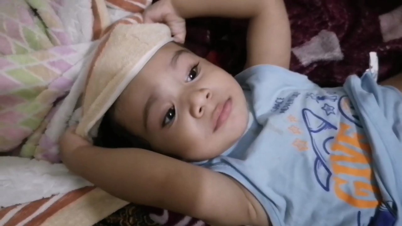Happy baby started kicking fast like machine, Loaded diaper resulted in rashes😱and