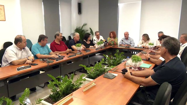 Η υπογραφή της ΠΕΔ για εργαστήρια θεάτρου σε 11 δήμους της Στερεάς