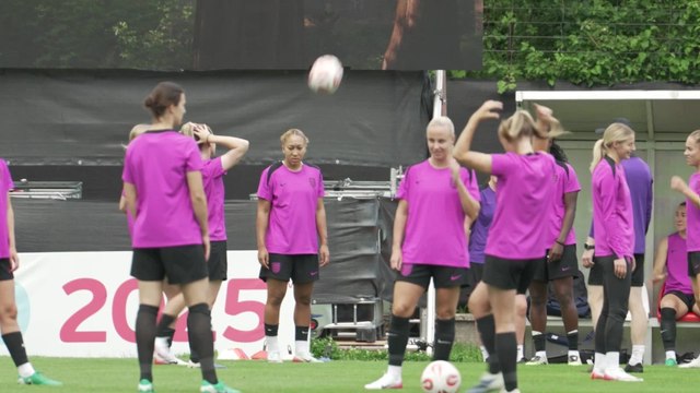 Entrenamiento selección inglesa previo a la final de la Eurocopa femenina vs España