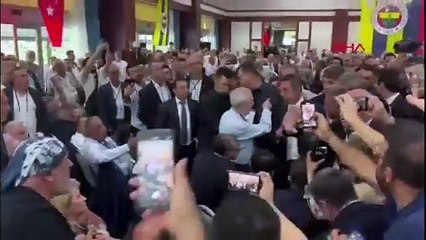 Fenerbahçe YDK'da gerginlik: '10 yıldır ağlıyoruz, herkes isyan ediyor'