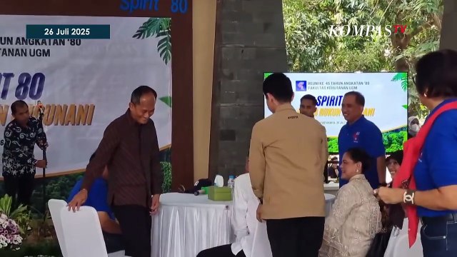 Bikin Jokowi Geleng-Geleng Kepala, Curhat Soal Kasus Ijazah ke Rekan Alumni Fakultas Kehutanan UGM