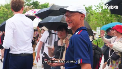 Des katanas et des selfies… Dans les bagages d'Antoine Dupont au Japon