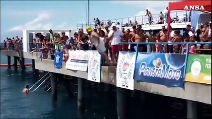 Olimpiadi delle Clanfe a Trieste, la gara goliardica di tuffi