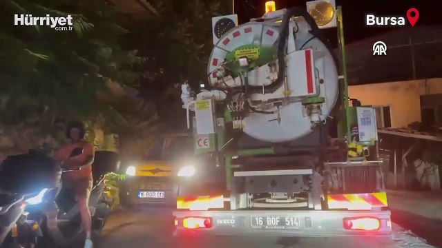 Gürsu ve Kestel arasındaki ormanlık alanda çıkan yangına müdahale ediliyor