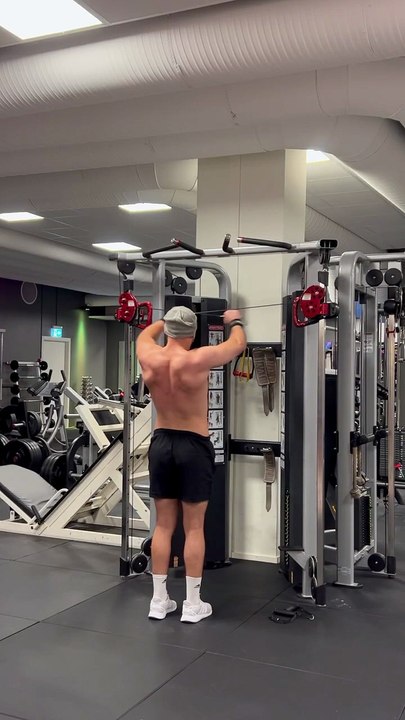 #fitness #gymlife #gymlover #fitnessmotivation #foryou #gym #bodybuilding #fit #