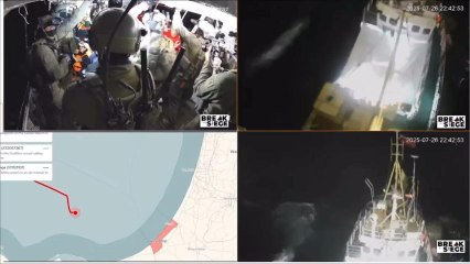 El momento en el que el barco Handala de ayuda humanitaria para Gaza es abordado por soldados israelíes