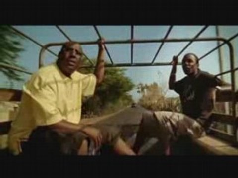 Neg-marrons-cesaria-evora-petites-iles- booska-p.com[1]