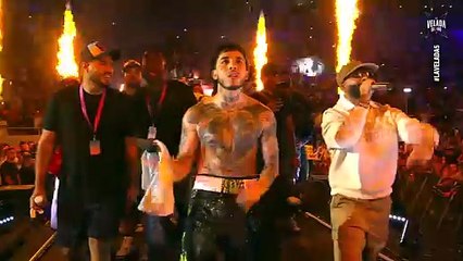 WestCol protagoniza la entrada más polémica y pitada de La Velada del Año 5 junto a Arcángel