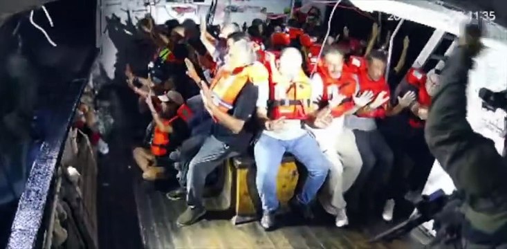Regardez la vidéo de la prise de contrôle par l'armée israélienne du navire Le Handala se dirigeant vers Gaza, avec à son bord des députés Insoumis qui hurlent au scandale