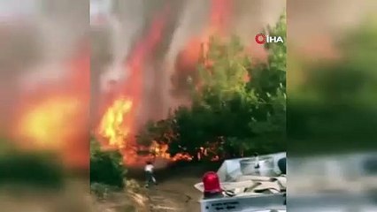 Alevler göğe ulaştı o aldırış etmeden sigarasını yaktı...