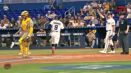 Amazing Padres vs Marlins - BASEBALL