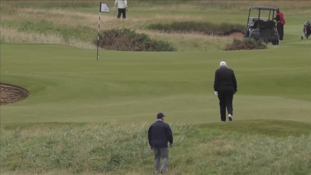 “WORST SWING EVER!” — Trump MOCKED Online for HILARIOUS Golf Fail