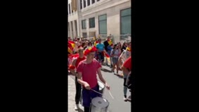 Finale - Les supporters espagnols envahissent Bâle