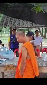 Polícia faz testes de drogas com monges budistas na Tailândia e se choca com descoberta de escândalo