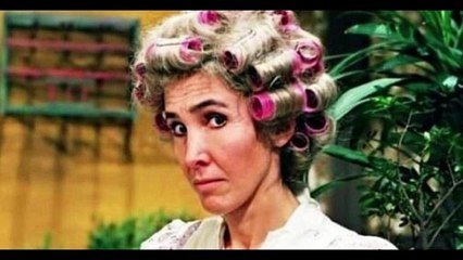 La VERDADERA Historia de DOÑA FLORINDA El PERSONAJE MÁS POLÉMICO del CHAVO DEL 8 ☕😠