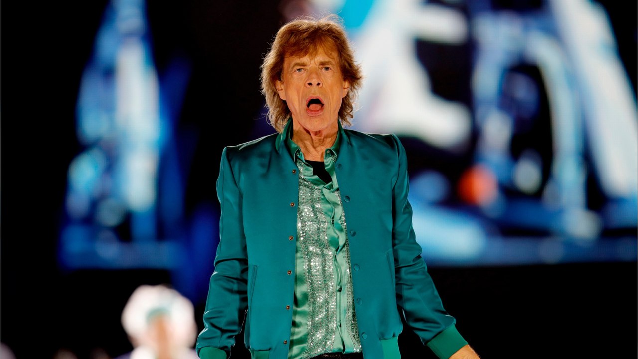 GALA VIDEO - Mick Jagger papa d’un garçon de 8 ans à 82 ans : un rare cliché dévoilé avec son petit dernier