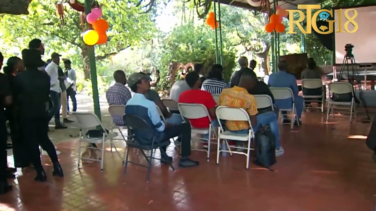 "Collection Premières Signature et Rezonans 360" remèt sètifika bay anviwon 20 jèn