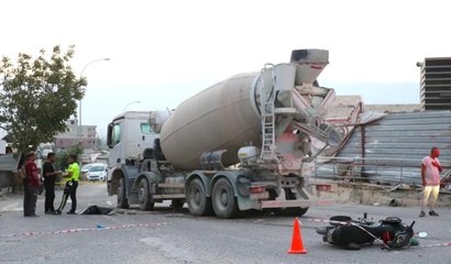 Beton mikseriyle çarpışan motosikletteki 2 kişi öldü