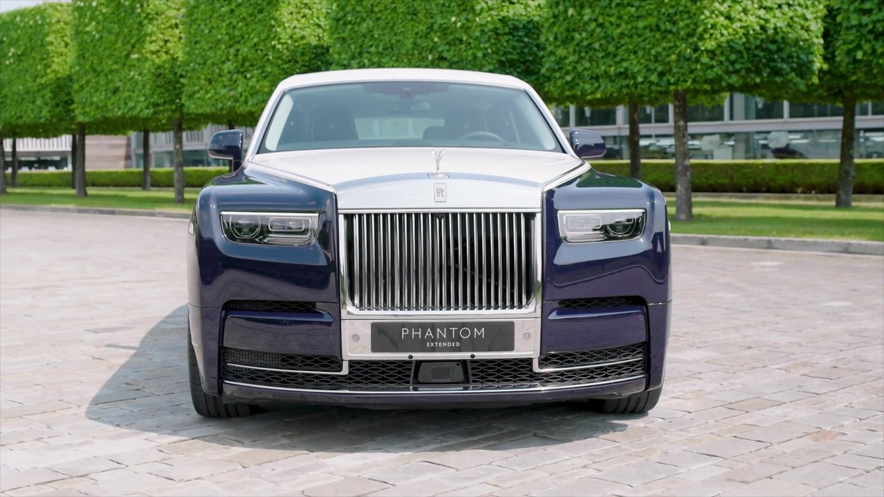 Rolls Royce Phantom - Chinese Mural Art - a cultural tribute by Rolls-Royce