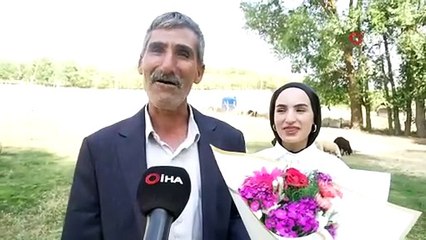 Çimen, YKS sevincini babasıyla çiçekli sürprizle paylaştı