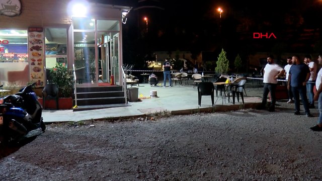 Bağcılar'da kafeye silahlı saldırı: 3 kişi yaralandı