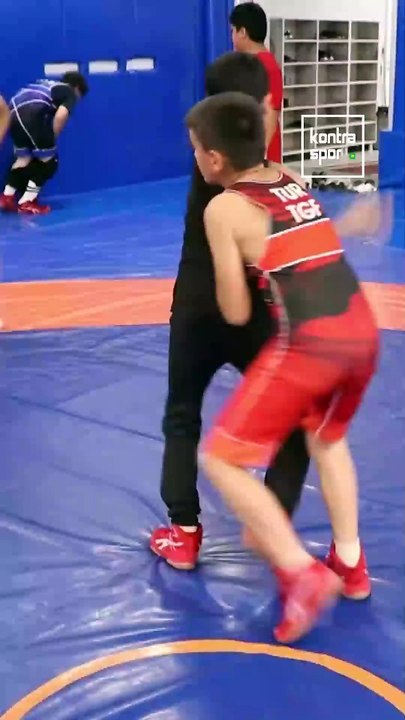 Elazığ'ın "yaşayan stadı" 7'den 70'e spor tutkunlarına ev sahipliği yapıyor