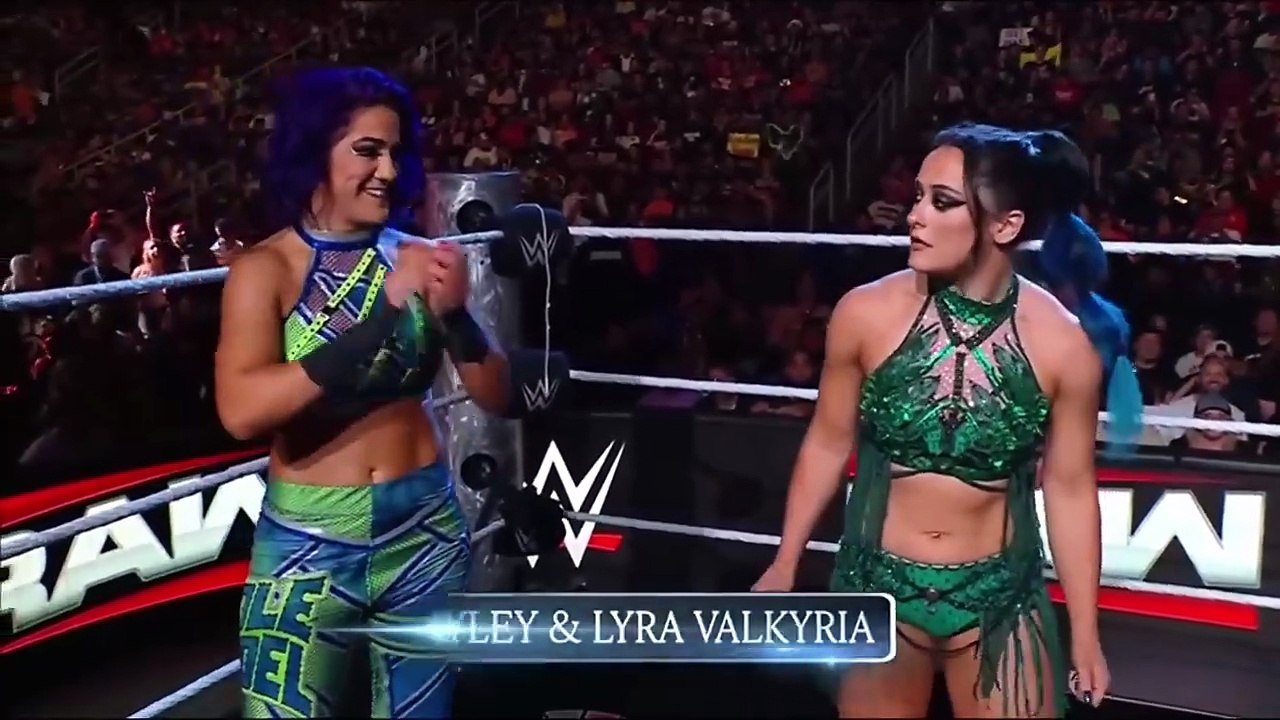 WWE Lyra Valkyria & Bayley vs Roxanne Perez & Raquel Rodriguez 1_2 - Women Wrestlers