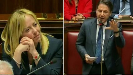 Bufera social minacce choc a Meloni nei commenti a Conte...