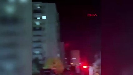 Eşiyle tartışan psikopat evini ateşe verip, apartmanı savaş yerine çevirdi!
