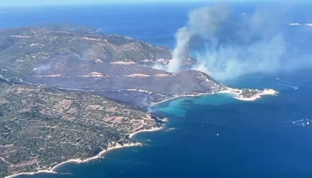 Villasimius, incendio minaccia la spiaggia di Punta Molentis (28.07.25)