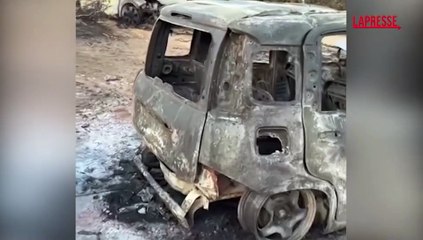 Incendio a Villasimius, le carcasse delle auto bruciate