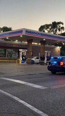 Four people shot at Detroit gas station, one killed