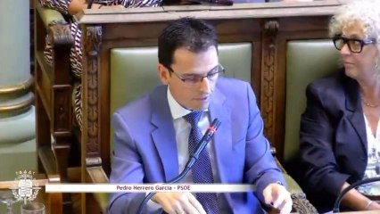 El portavoz del PSOE en el Ayuntamiento de Valladolid a Vox: “Apúntenos en su lista de para fusilar"