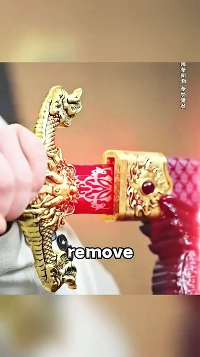 The divine sword weighing 1,000 kilograms has been pulled out.  #reel #chinese #cdrama #cdramalover #movies #chinesedrama