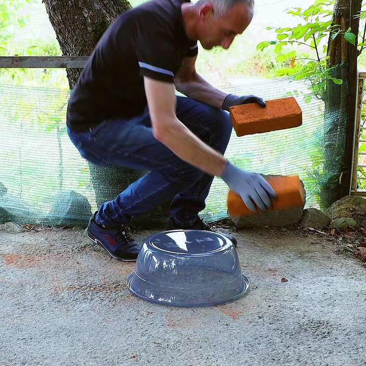 Making a multifunctional wood stove with brick and cement! 🔥
