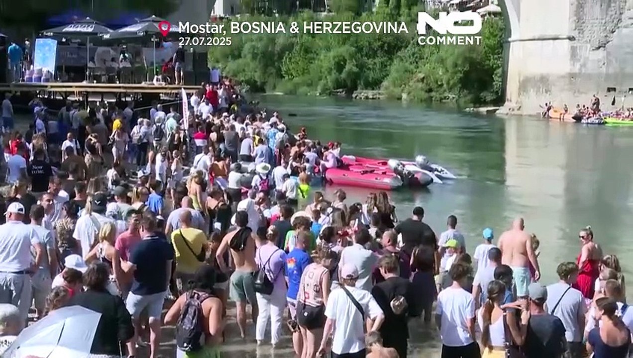 Old bridge in Mostar hosts 459th annual jump