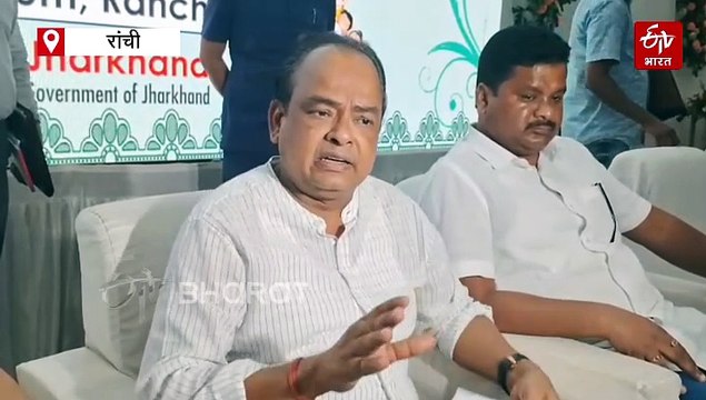 झारखंड में दुर्गम और पहाड़ी क्षेत्रों के मरीज के लिए स्ट्रेचर की सुविधा, सभी जिला अस्पतालों को 4-4 नई एंबुलेंस की सौगात