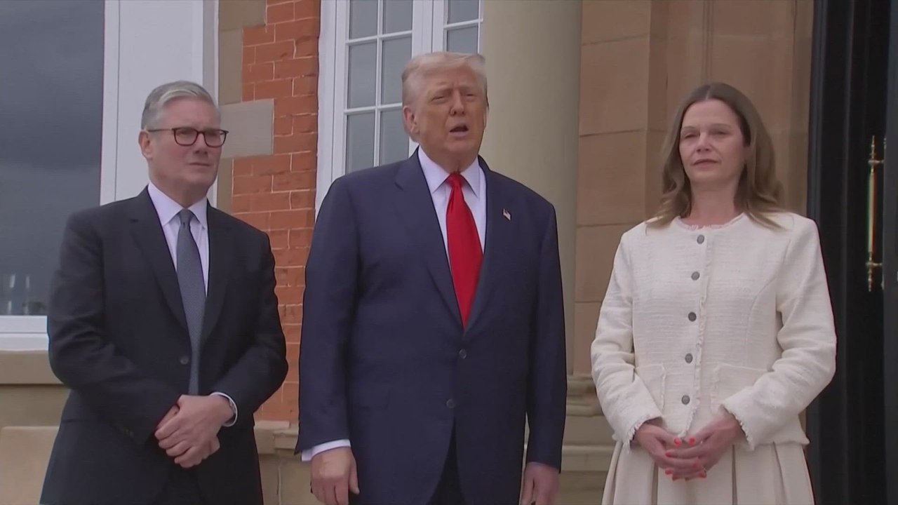 TRUMP and STARMER in TENSE moment after FREE SPEECH question