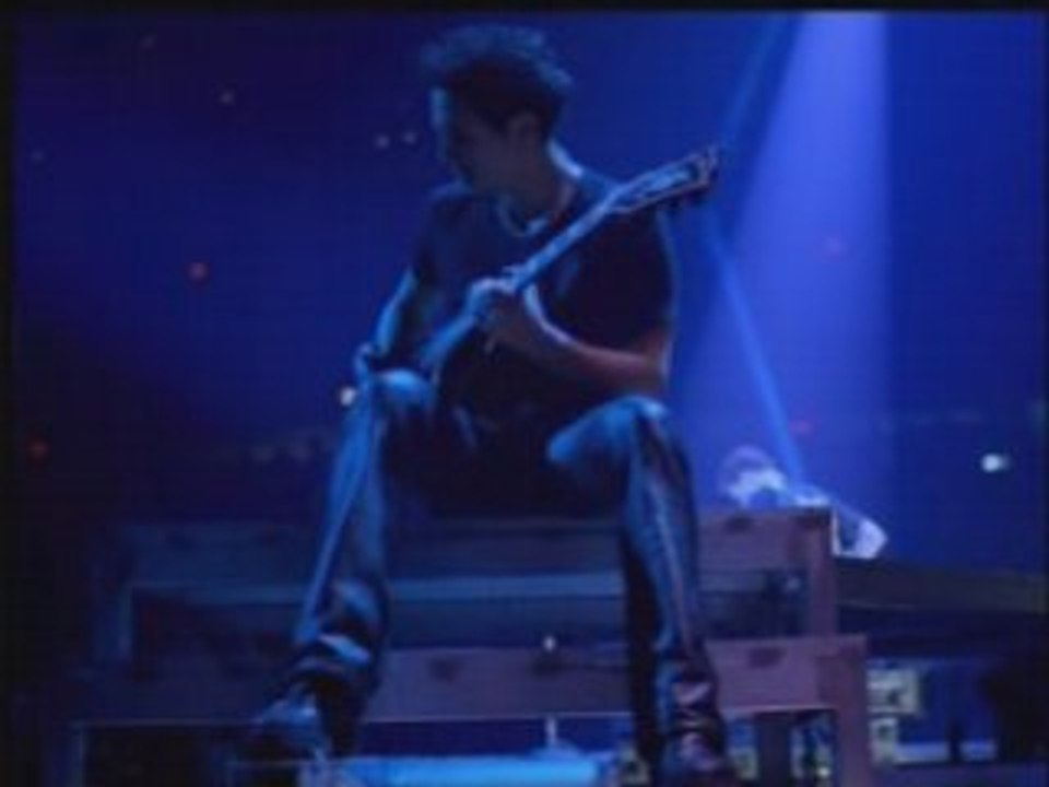 Metallica bass (live cunning stunts)